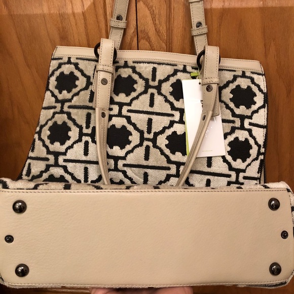 Petunia Troubadour Velvet Tote - Picture 5 of 8